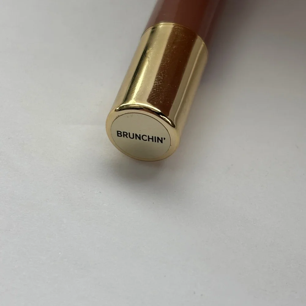 Too Faced Peach Puff BRUNCHIN Diffused‎ Matte Lip  Nude 0.07oz 2ml
